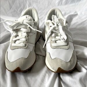 New Balance 237